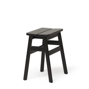 Form & Refine - Angle Standard Hocker
