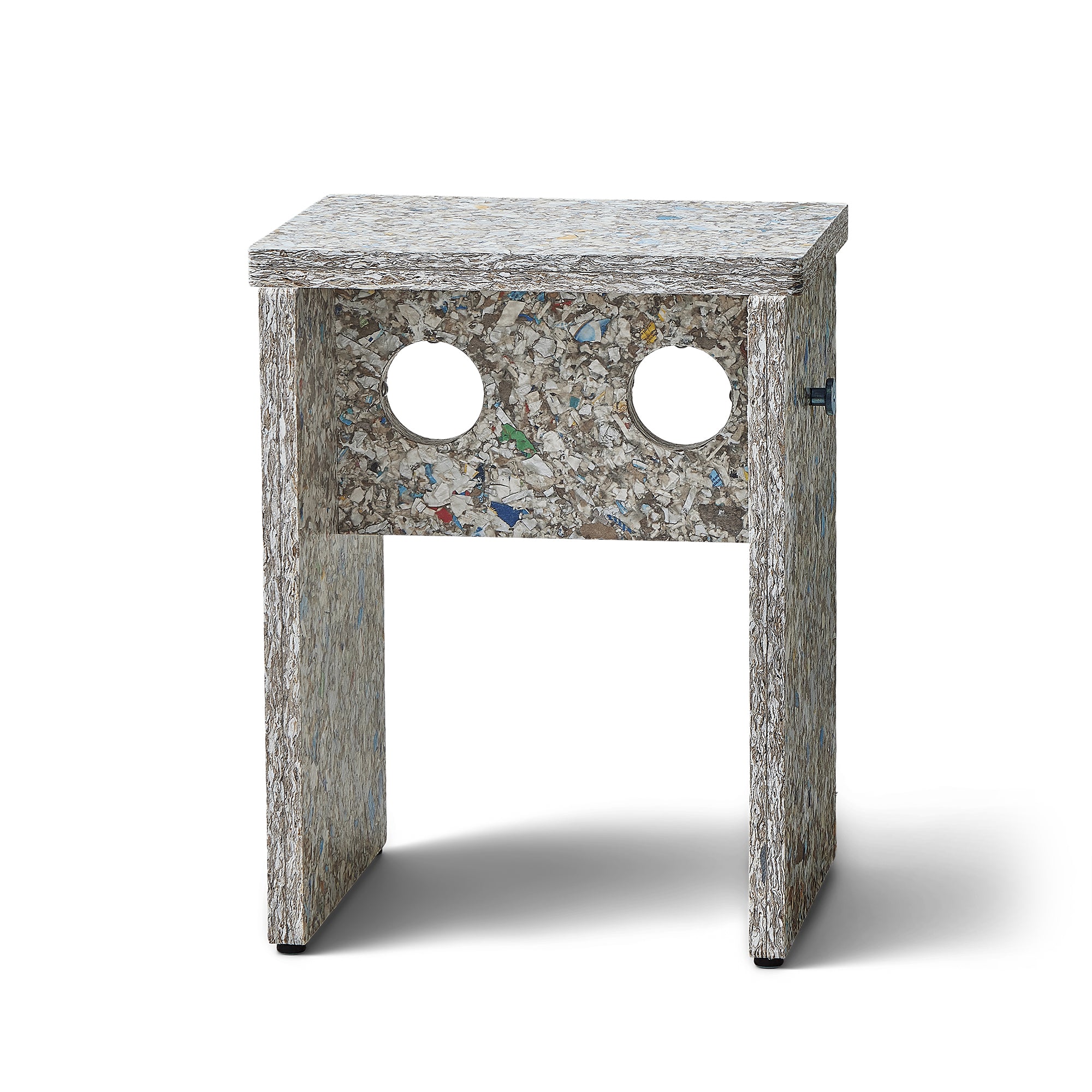 Form & Refine - Remake Hocker