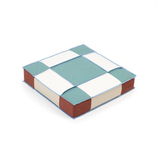 Juslin Maunula - Floor Pouf