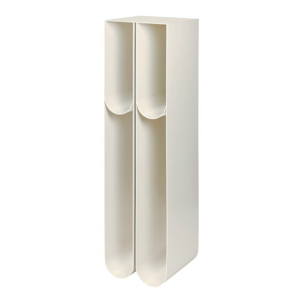 Kristina Dam Studio - Curved Pedestal