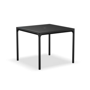 HOUE - FOUR Outdoor Tisch mit Sonnenschirmloch