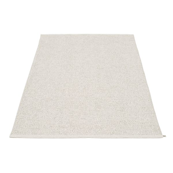 Pappelina - Svea Teppich (140 cm)