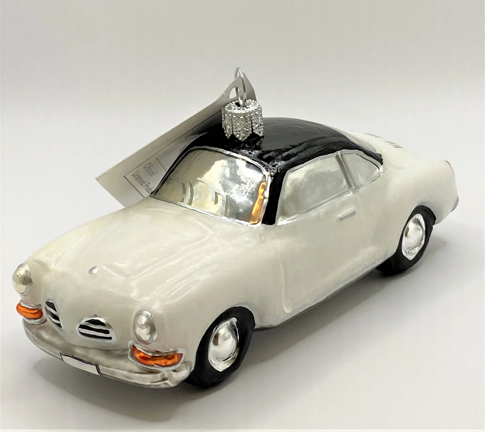 Hanco VW Karmann-Ghia weiss mit schwarzem Dach