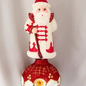 Wiktoria Spitze Weihnachtsmann im weissen Mantel