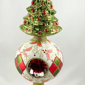 Wiktoria Grosse weisse Kugel mit einem Reflex und Weihnachtsbaum