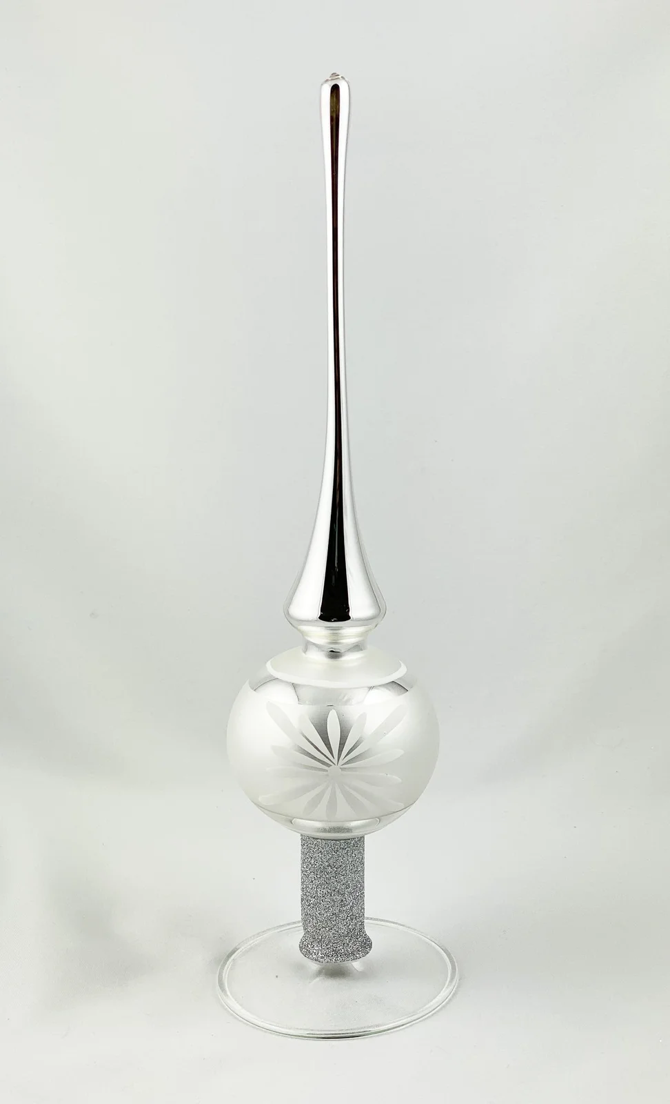 Thüringer Baumspitze Silber mit weissem Blüten-Motiv