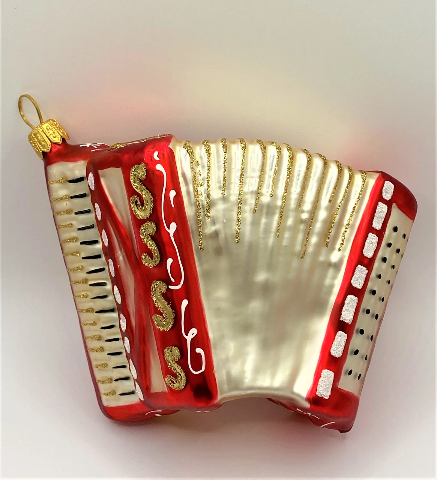 GMC Grosse rote Handorgel