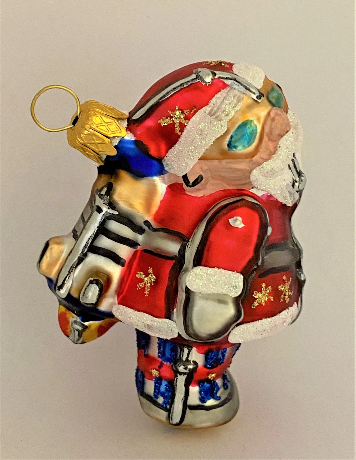 Glaspol Santa mit Raketenantrieb