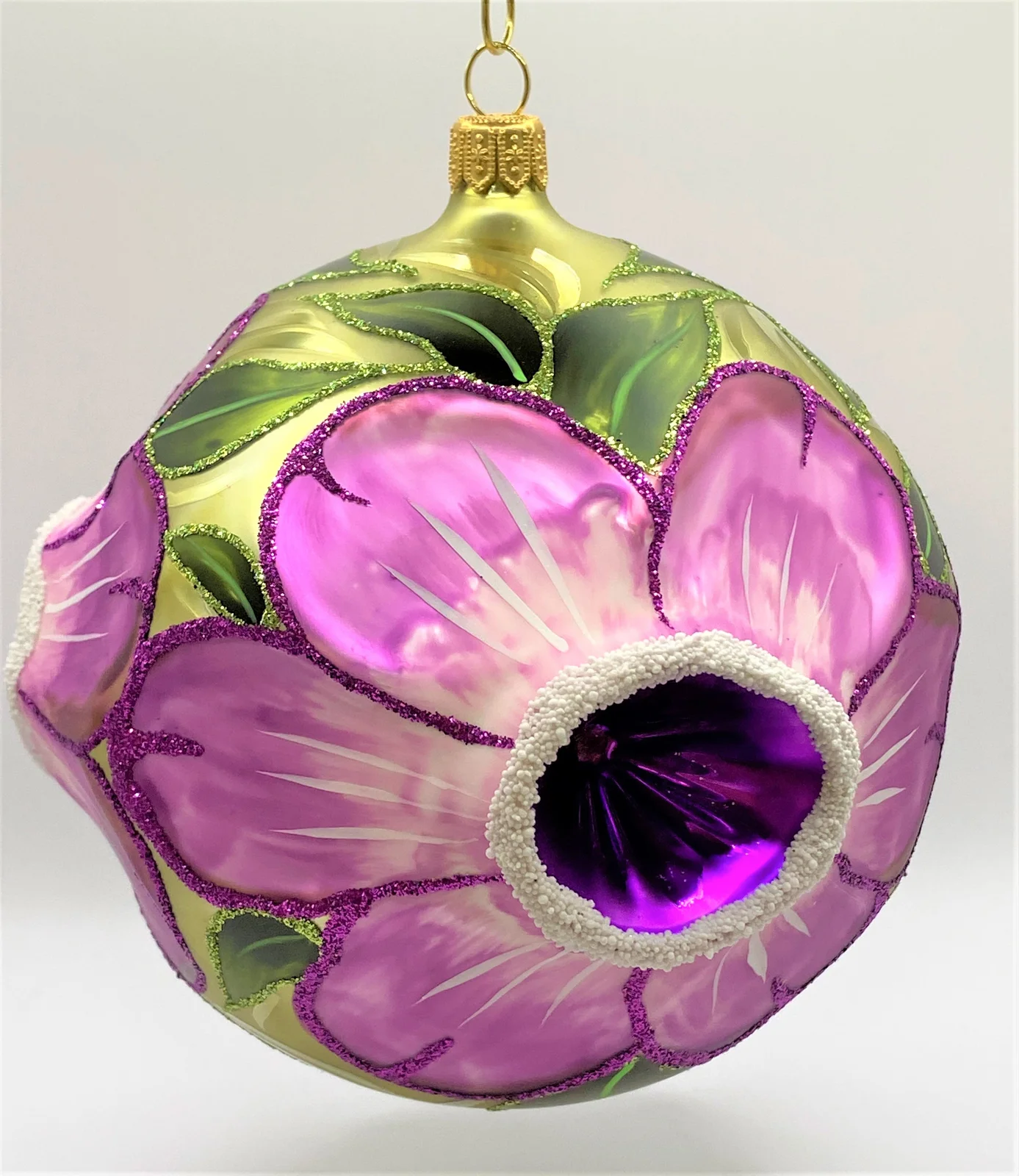 Wiktoria Grosse Kugel mit Magnolien-Motiv