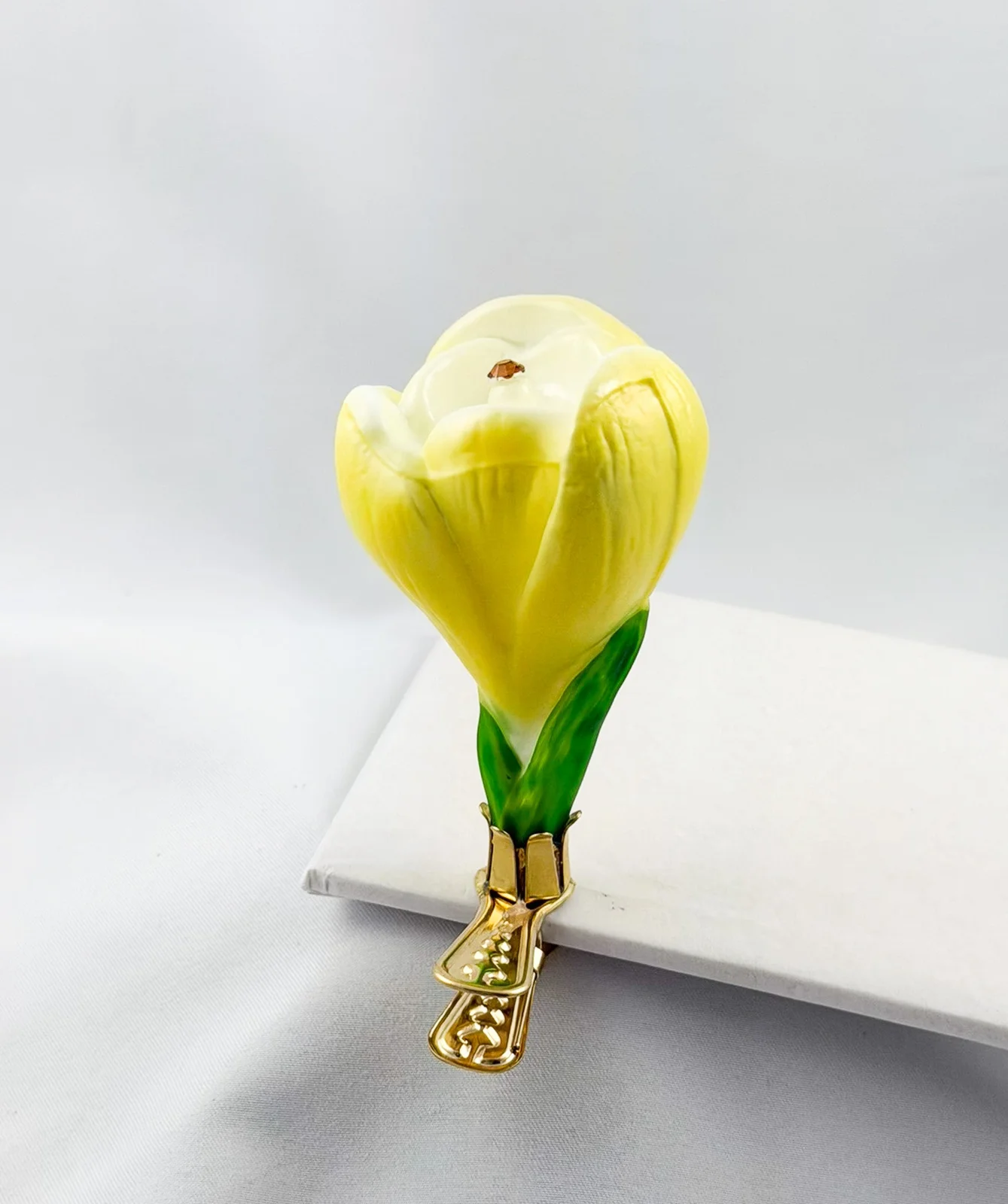GMC Krokusblüte gelb am Clip