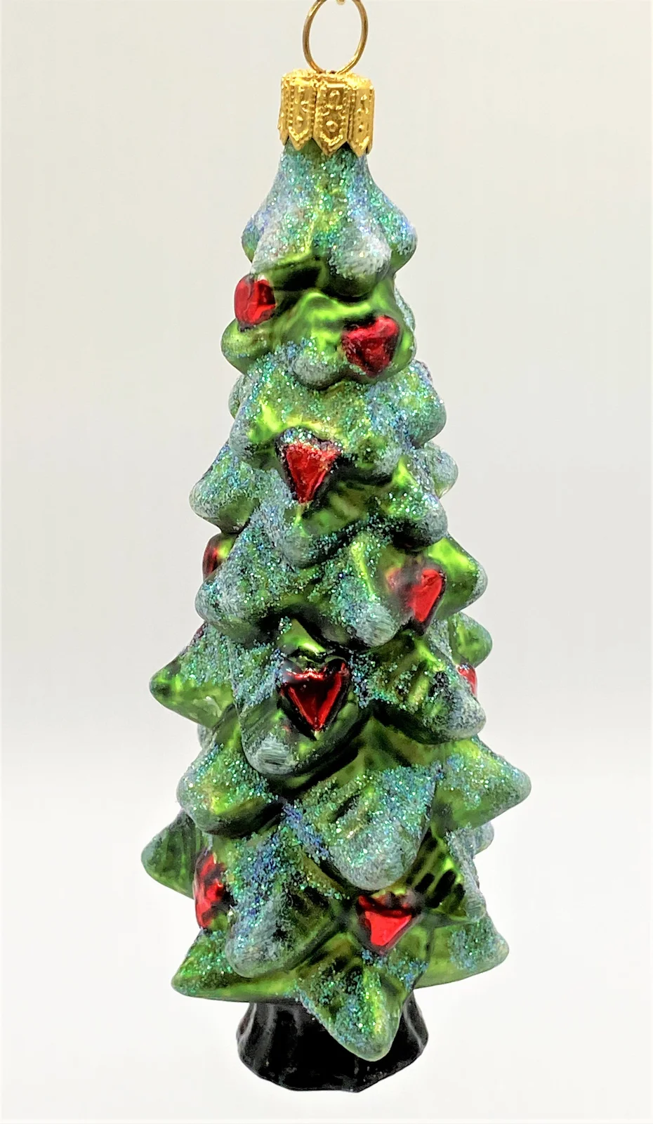 Koronex Schmaler dunkelgrüner Weihnachtsbaum mit roten Herzen dekoriert