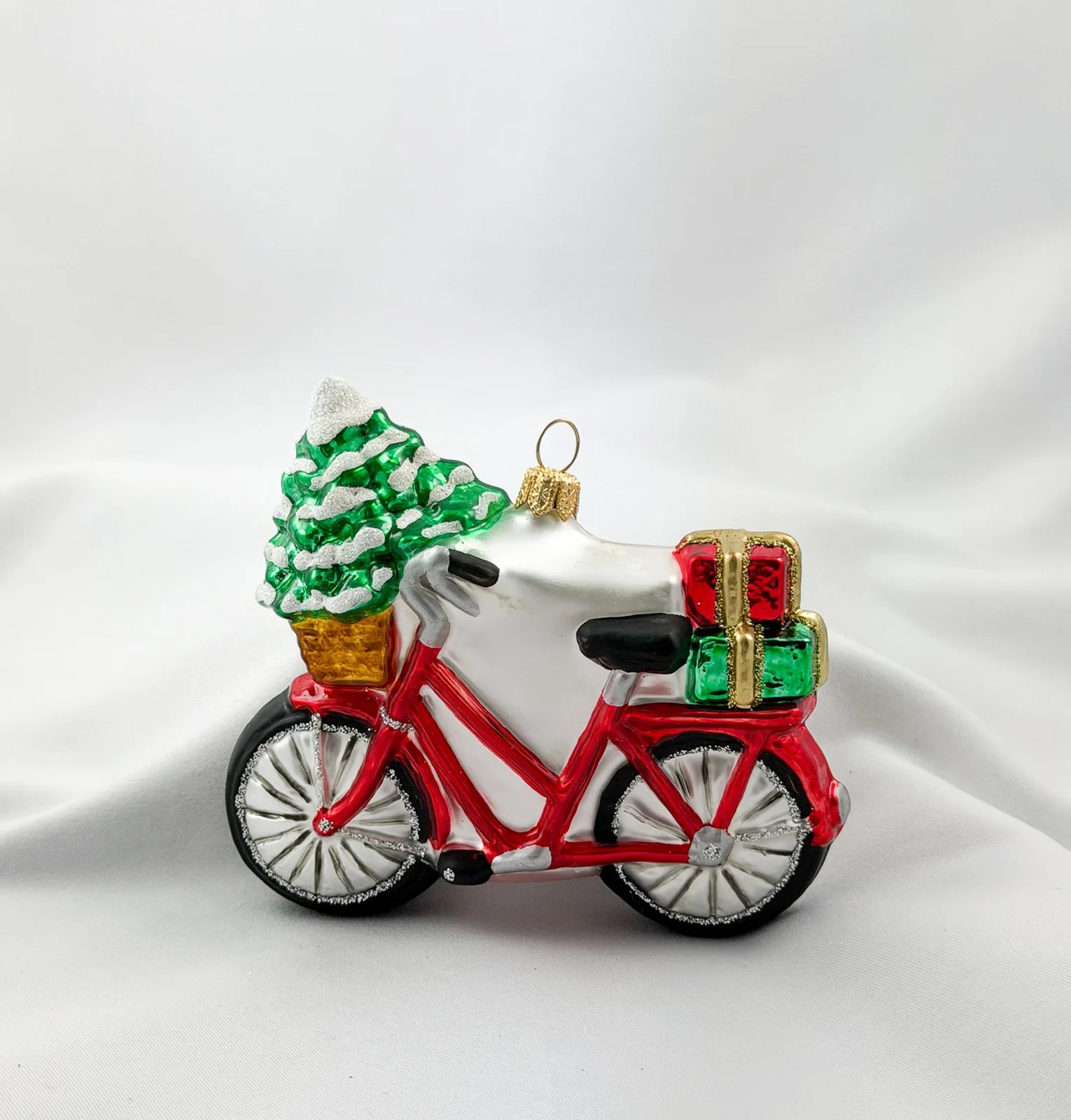 Impuls Damen-Fahrrad mit Christbäumchen im Körbchen