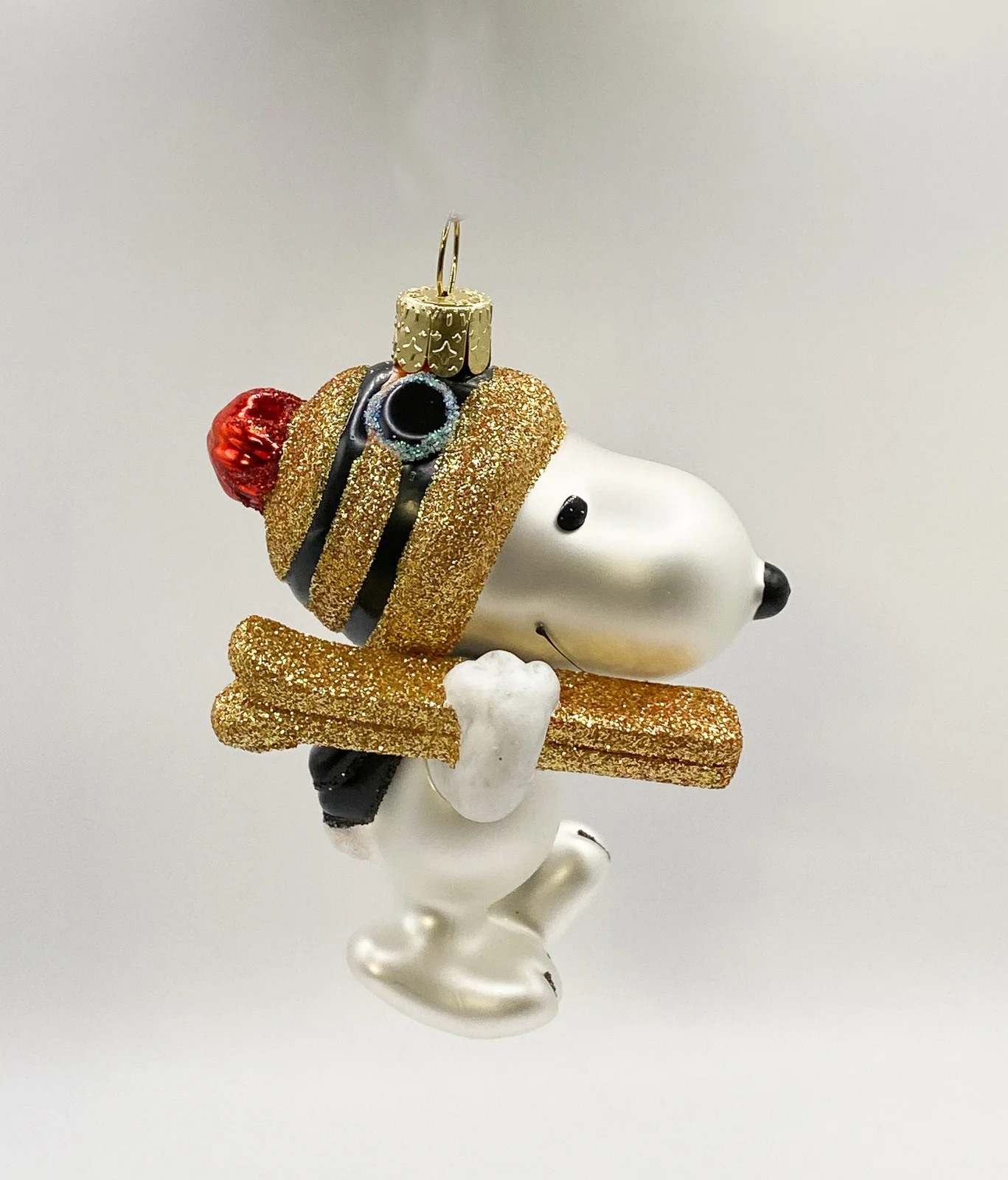 Vondels Snoopy geht Ski fahren
