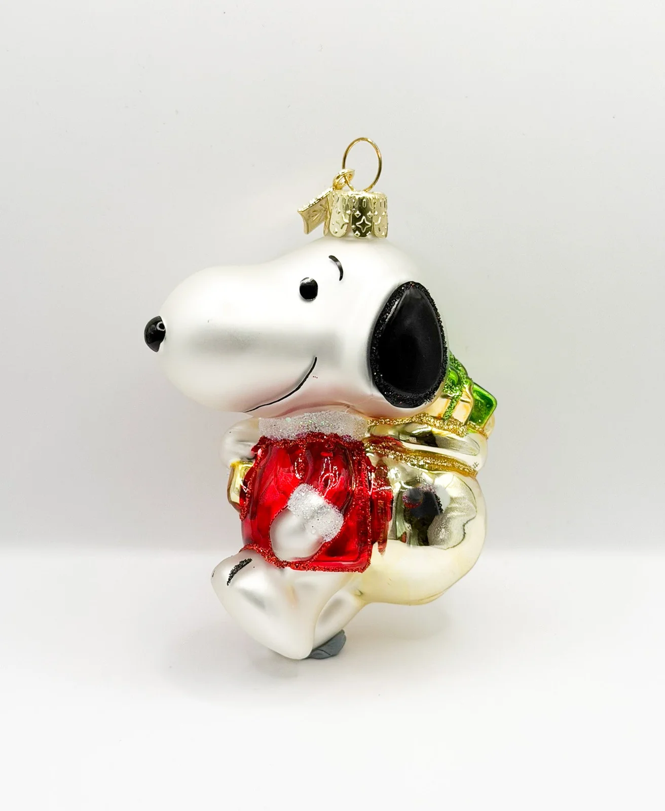 Vondels Snoopy hilft Santa Claus die Geschenke zu verteilen