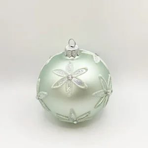 Dagmara Kugel mint grün mit weissen Blüten