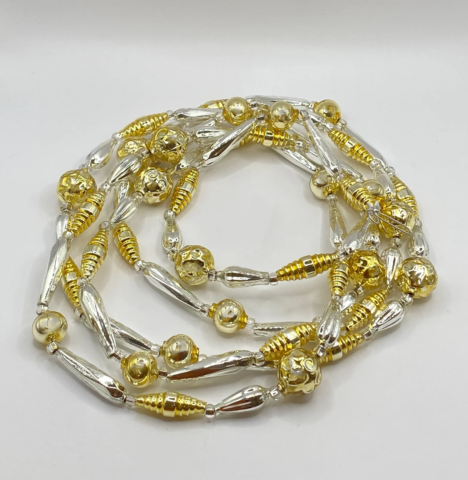 ANVA Gablonzer Christbaumkette in Silber und Gold