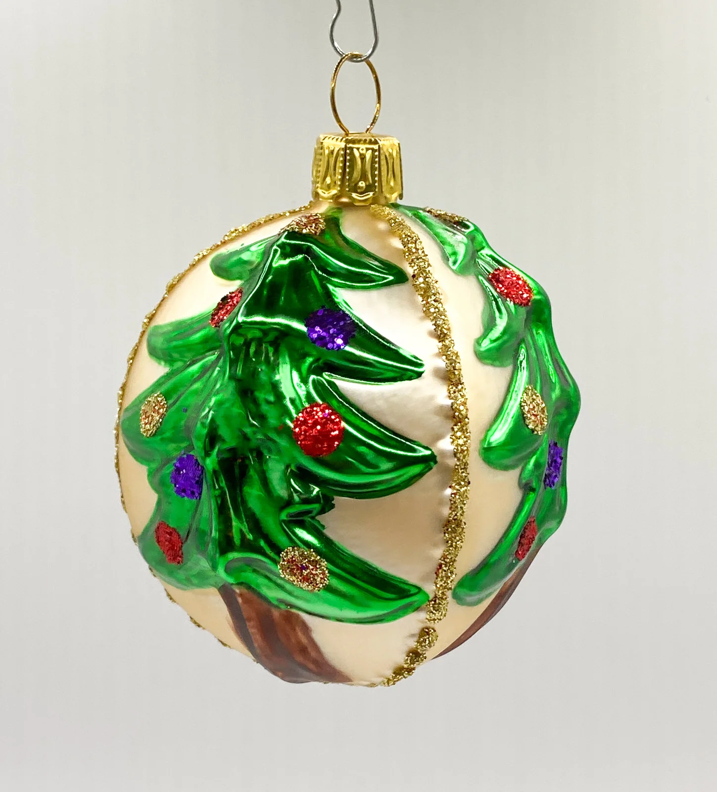 ANVA Fantasiekugel mit bunten Christbäumen