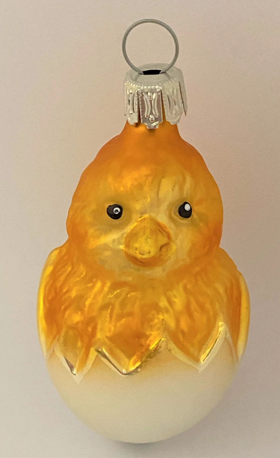 Sonstige Osterküken schlüpft aus dem Ei