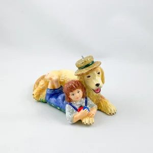 AtlasArt Das Mädchen spielt mit dem Golden Retriever auf der Sommer-Wiese AtlasArt