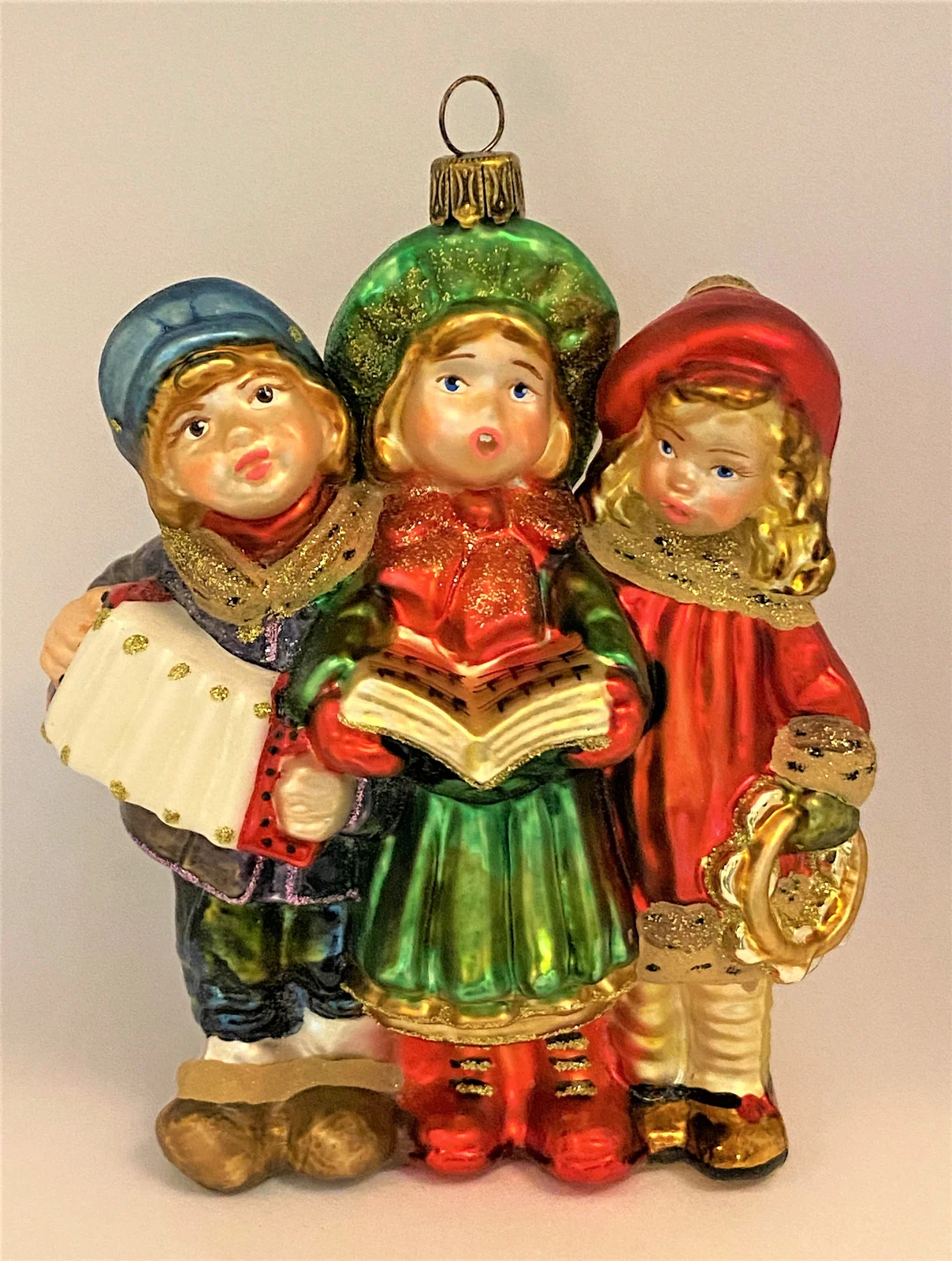 Komozja Drei Kinder singen zusammen Weihnachtslieder, KOMOZJA MOSTOWSKI
