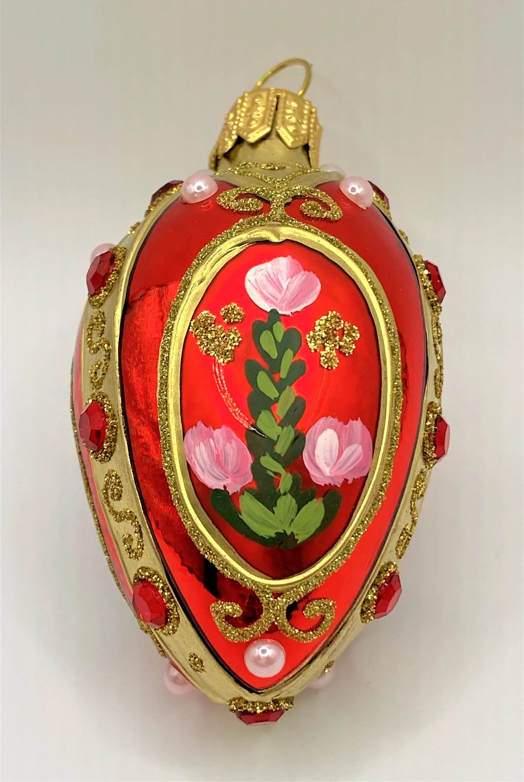 Szklo Kleines rotes Ei mit gemaltem Blumendekor