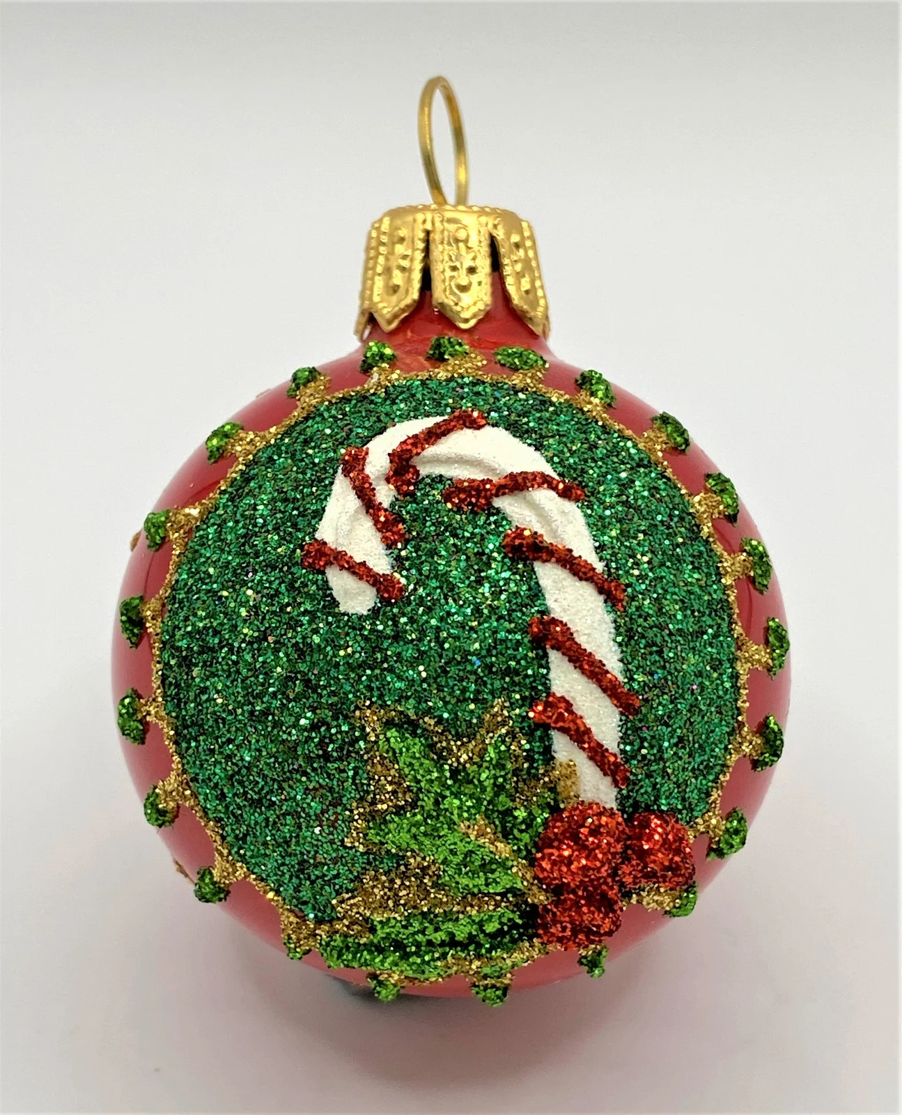 Szklo Kleine rote Kugel mit Candy-Cane-Motiv