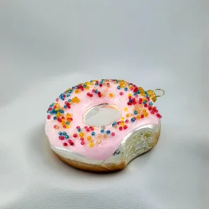 GMC Donut mit rosa Zuckerguss und bunten Streusseln