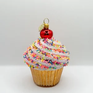 Glassware Cup Cake mit Streuseln und roter Kirsche