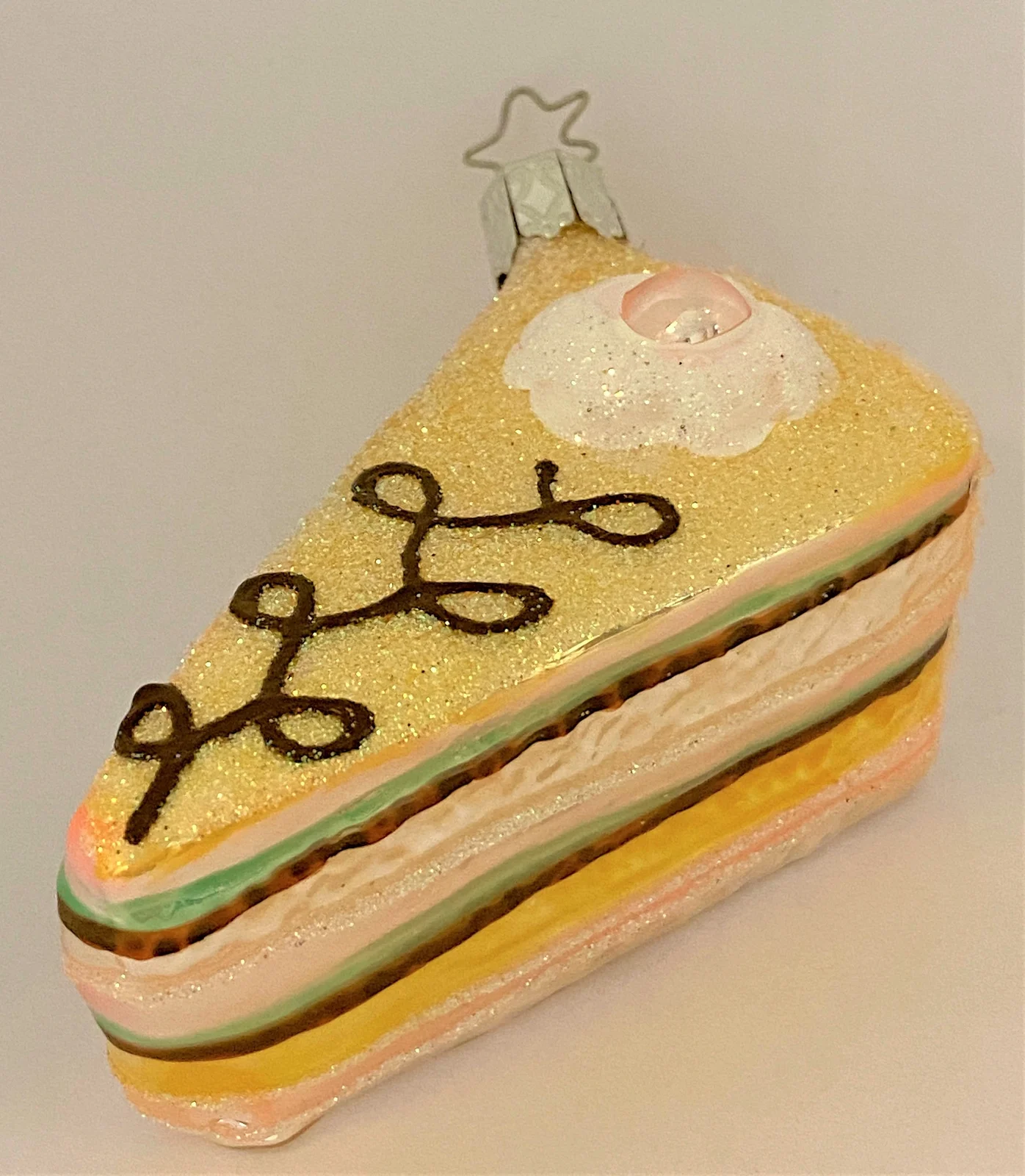 Inge-Glas Buttercremetorte mit Schokoladendekor