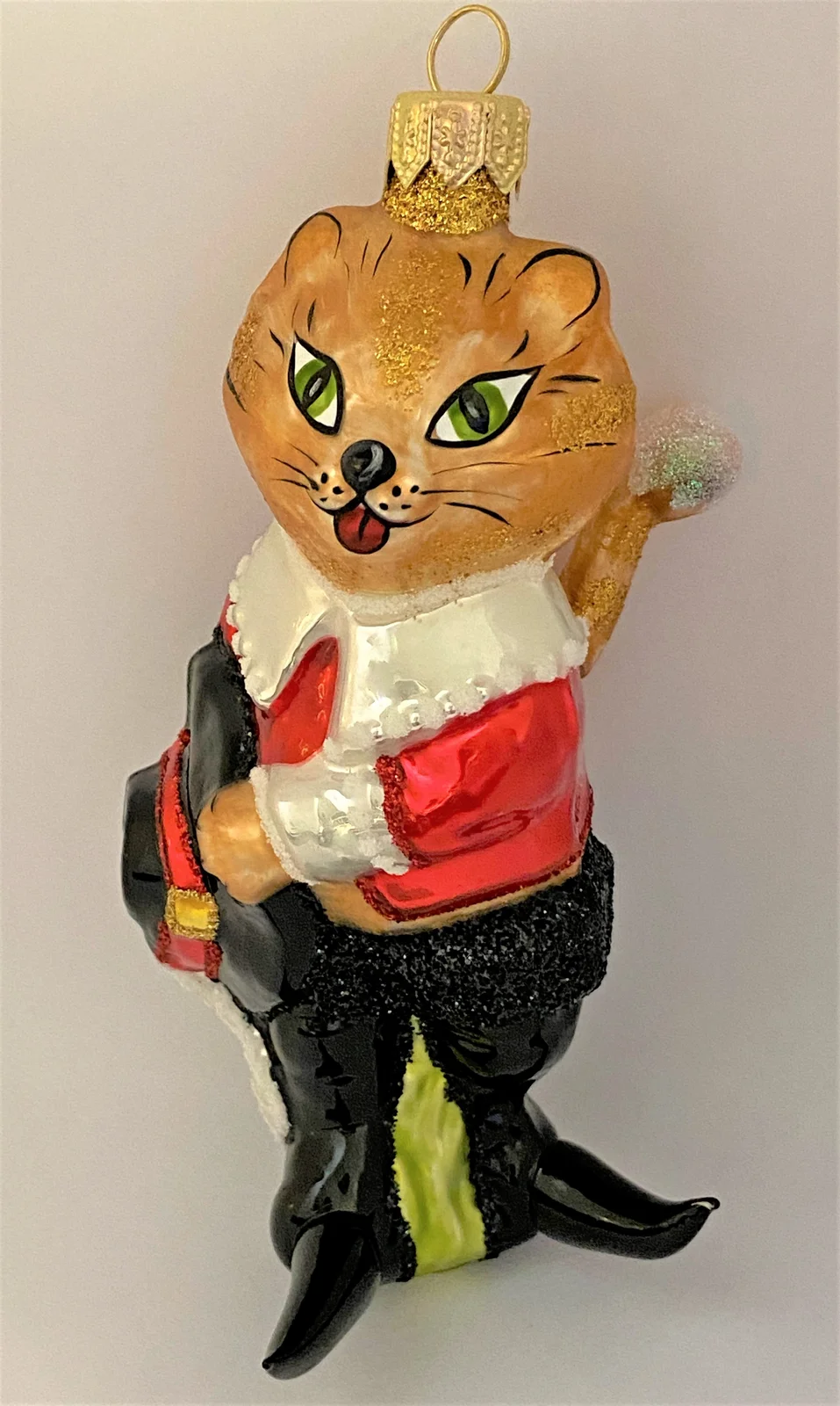 Wiktoria Gestiefelter Kater mit Federhut