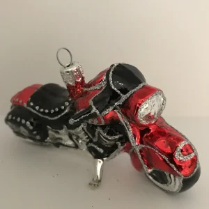 Wiktoria Schweres rotes Motorrad
