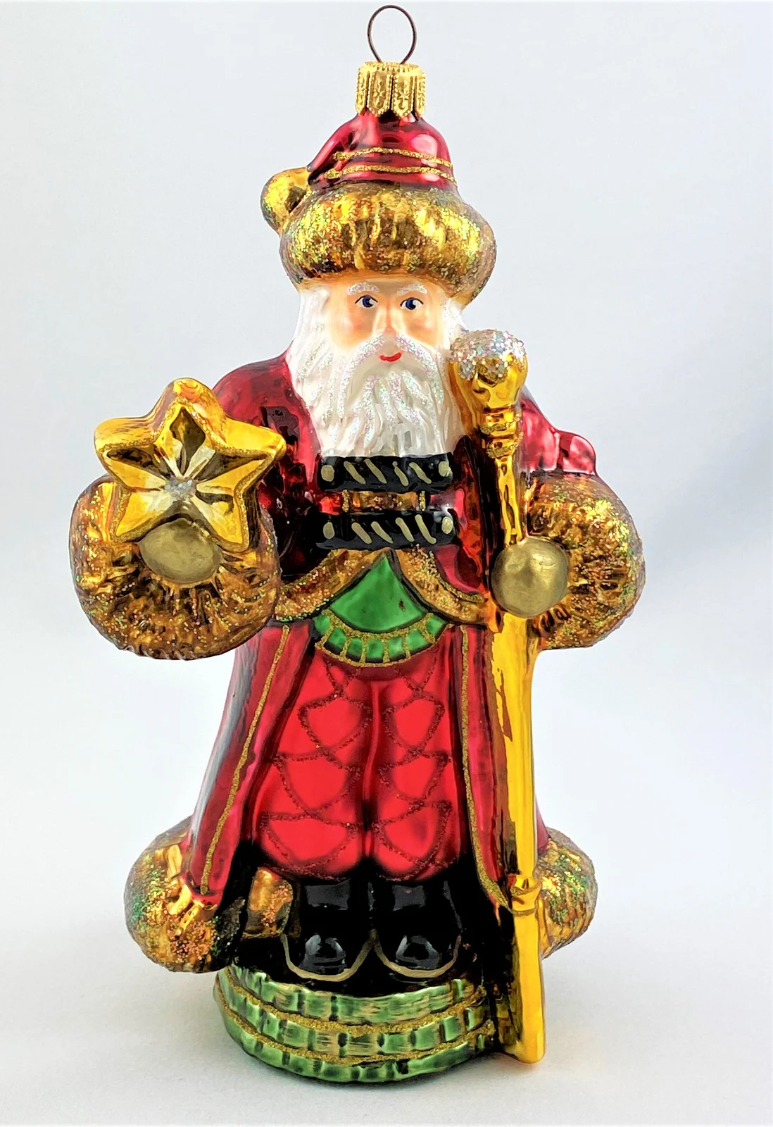 Glassware Russischer Weihnachtsmann freut sich am goldenen Stern