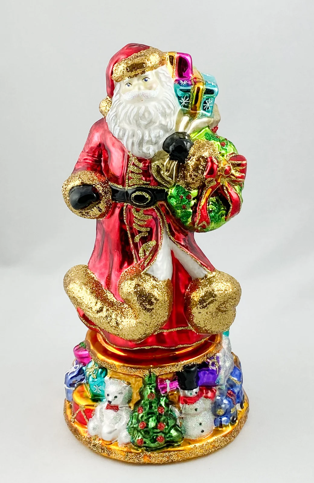Glassware Santa-Klaus auf verziertem Sockel