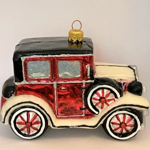 Sonstige Rotweisser Oldtimer mit schwarzem Dach