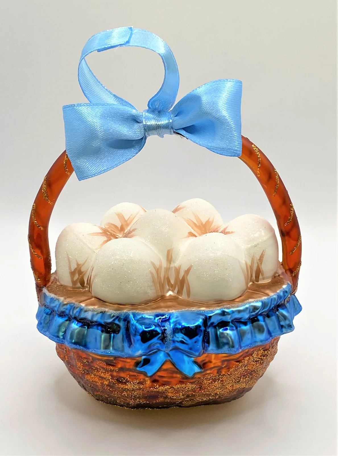 Wiktoria Eier-Körbchen mit blauer Schleife