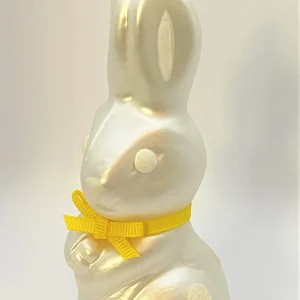 Sonstige Weisser Osterhase mit weissen Tupfen