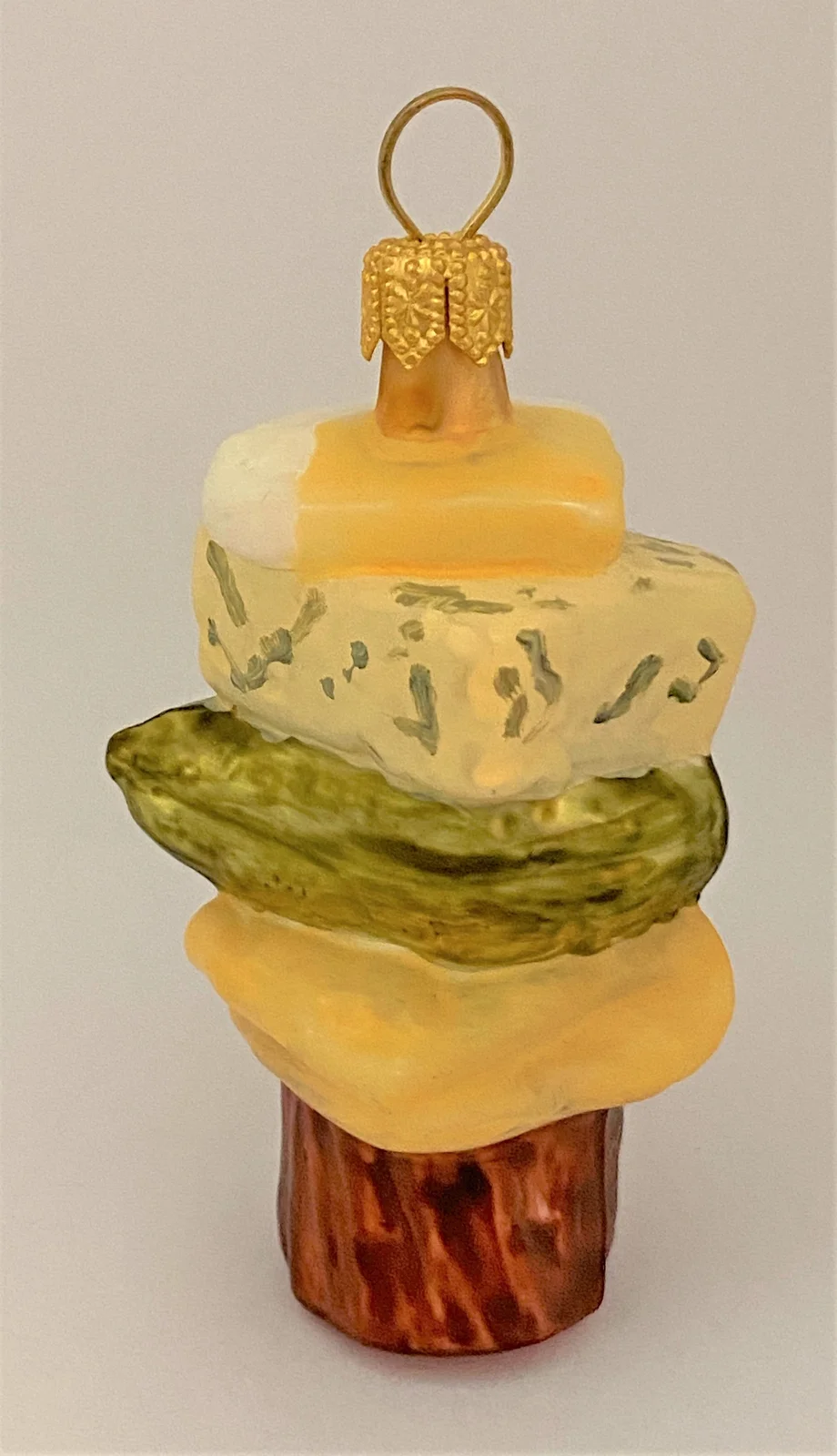 GMC Häppchen mit Ei und Cornichon
