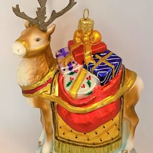 Hanco Grosses Rentier mit Geschenken