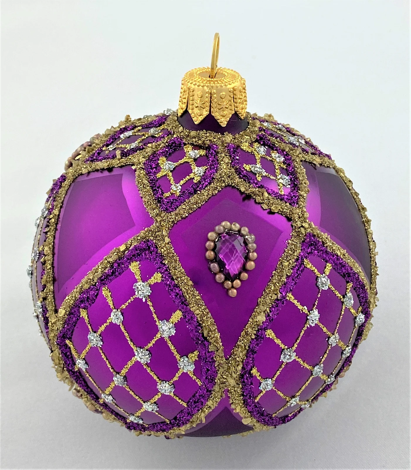 Hanco Kugel violett mit feinem Barock - Dekor