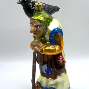 Wiktoria Baba Jaga mit Rabe auf der Schulter