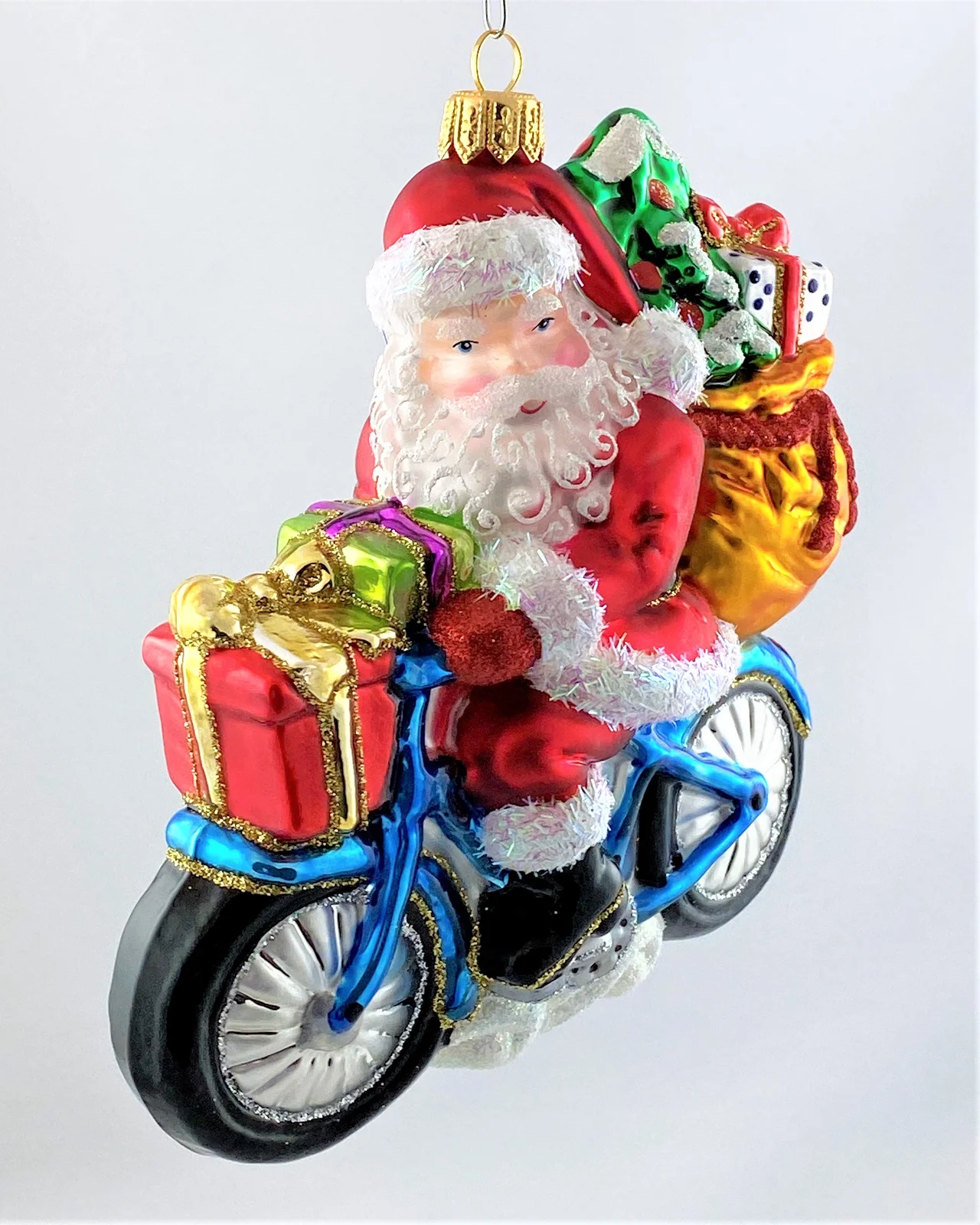 Impuls Santa ist mit dem Fahrrad unterwegs