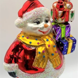 Hanco Schneemann mit roter Jacke und vielen Geschenken