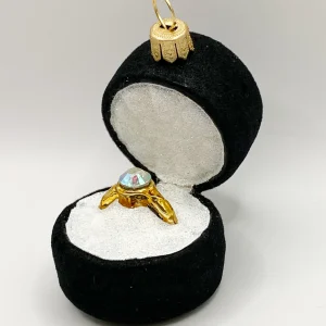 GMC Ring in schwarzer Schmuckbox