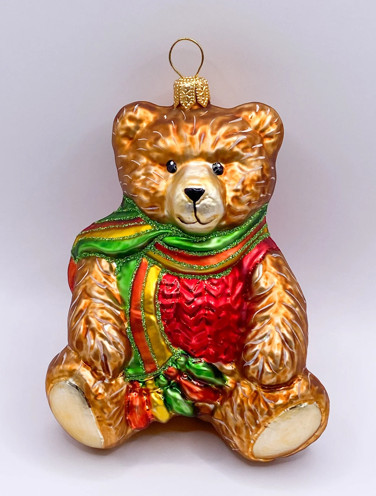 Christborn Brauner Teddybär im roten Wollpullover