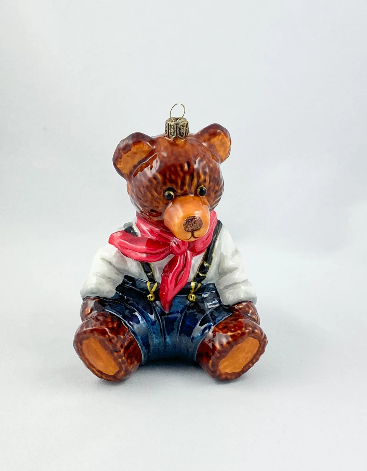 AtlasArt Teddybär in blauen Latzhosen AtlasArt