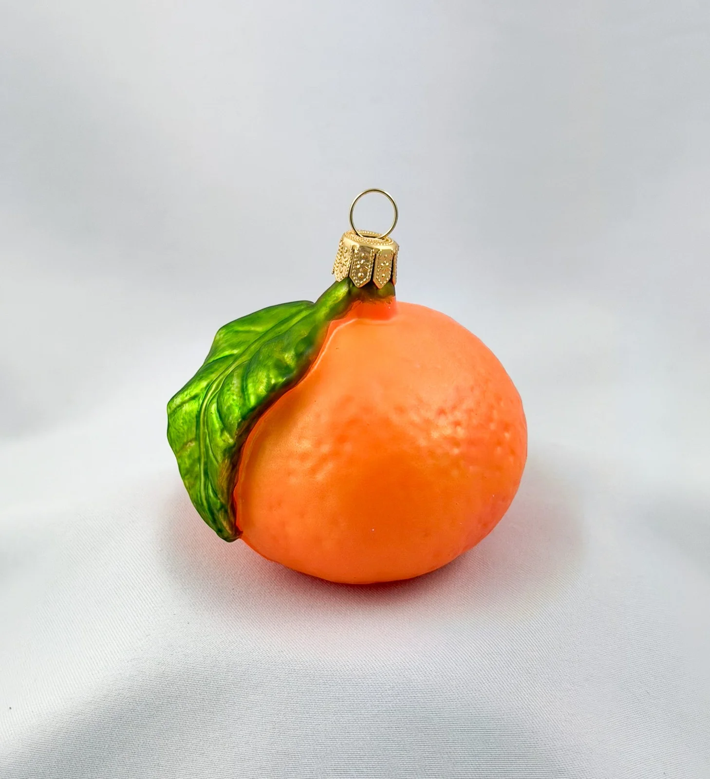 GMC Mandarine mit grünem Blatt