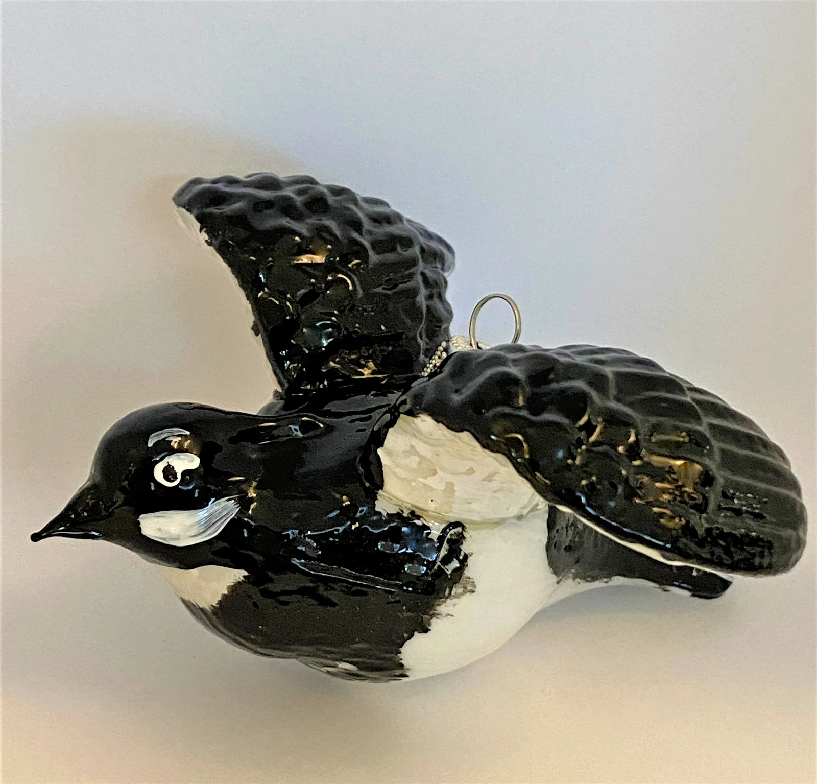 Koronex Fliegende Taube schwarz-weiss