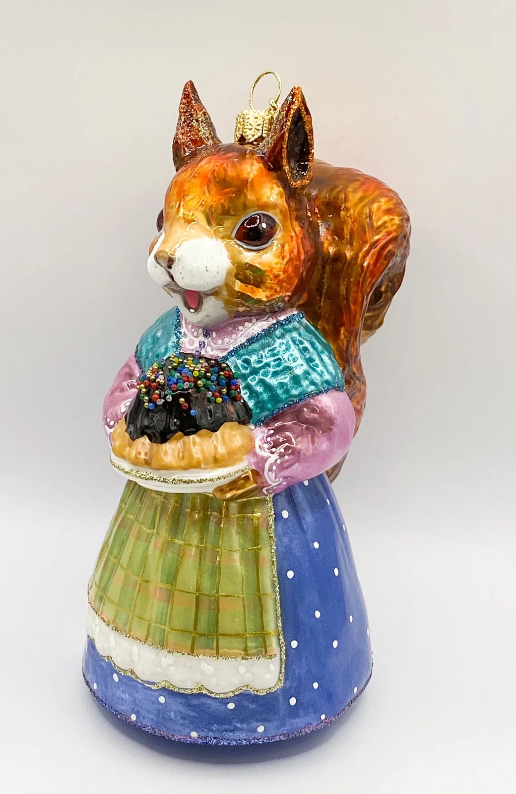 GlitterLab Grossmutter Eichhörnchen hat einen feinen Kuchen gebacken, GlitterLab