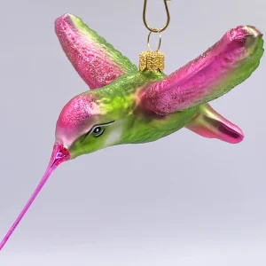 GMC Kolibri grün-magenta, Flügel ausgebreitet, Schnabel magenta
