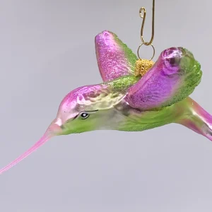 GMC Kolibri grün-pink, Flügel ausgebreitet, Schnabel pink